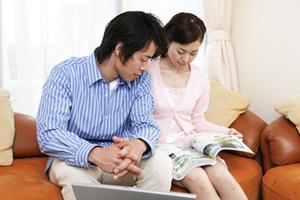 人気メーカーのフライパンを扱っている所